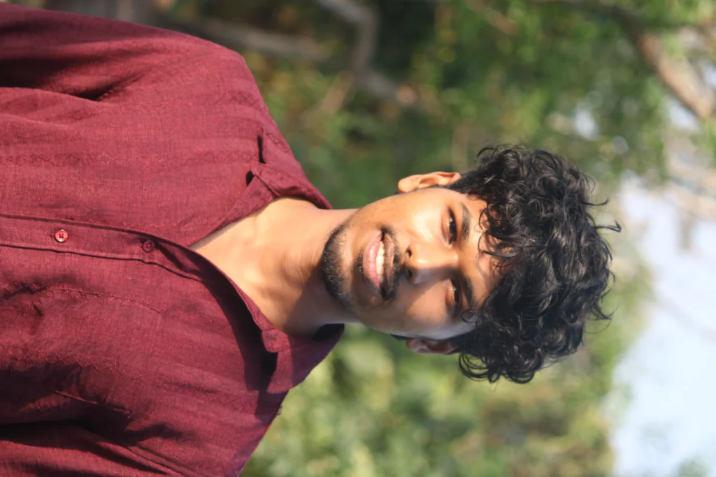 HARIKRISHNAN V